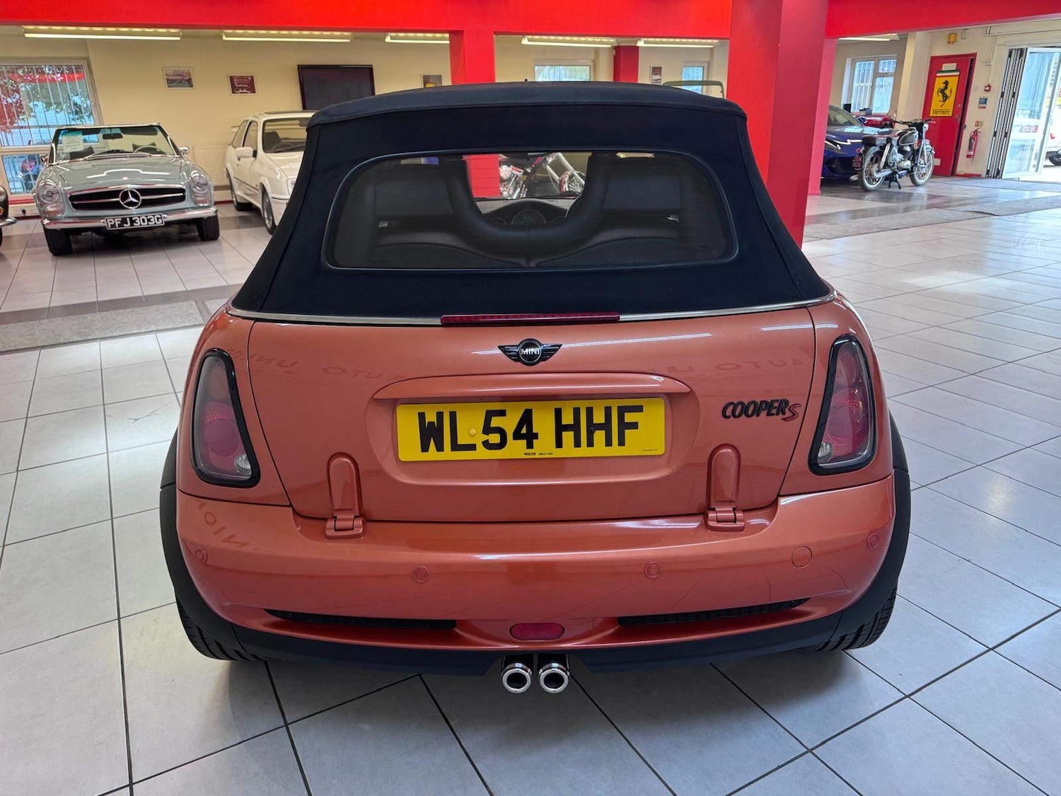 Used MINI Convertible 2004 for sale - 76398958: Photo 21