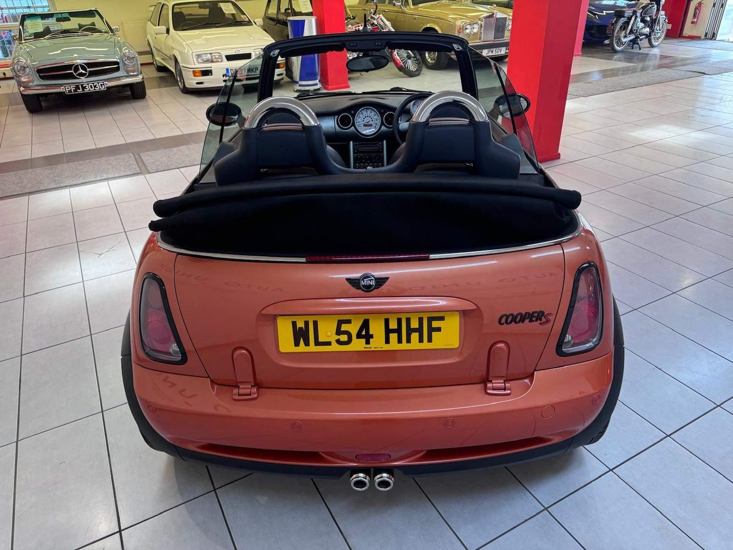 Used MINI Convertible 2004 for sale - 76398958: Photo 25