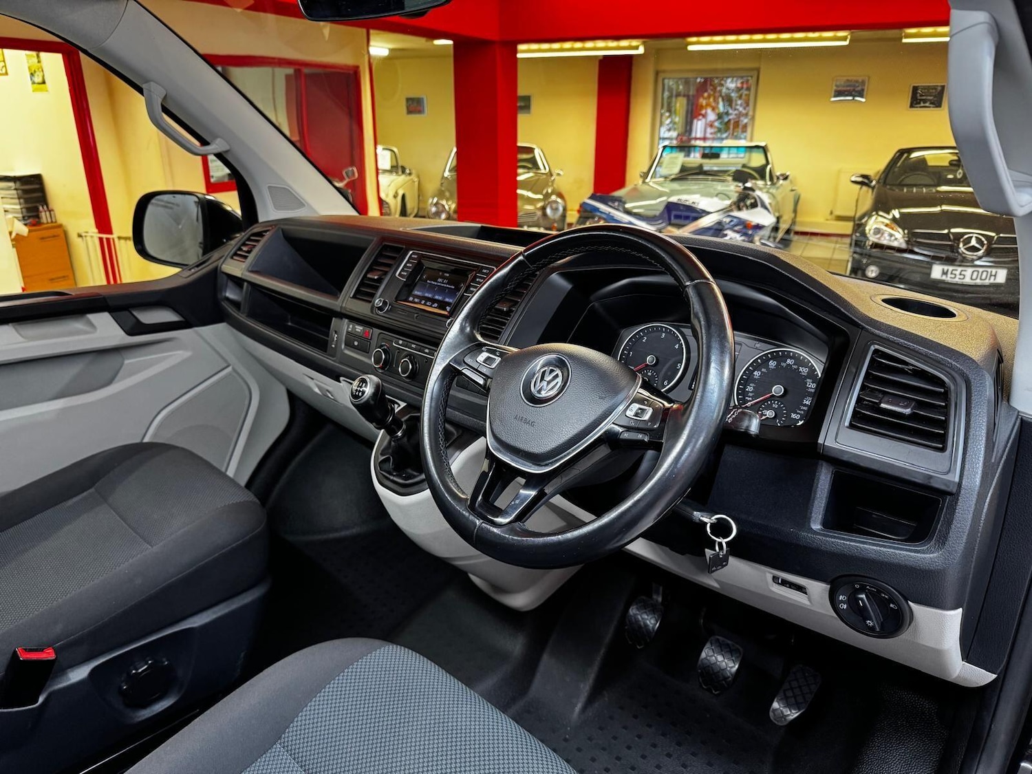 Used Volkswagen Transporter 2017 for sale - 76283713: Photo 11