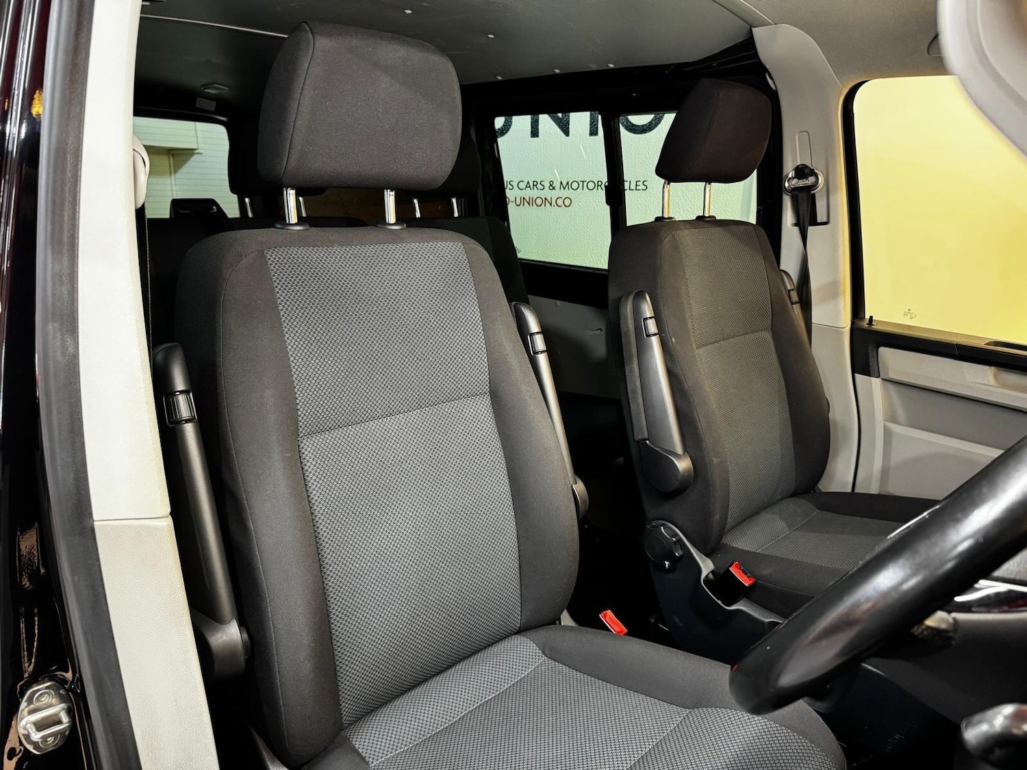 Used Volkswagen Transporter 2017 for sale - 76283713: Photo 9