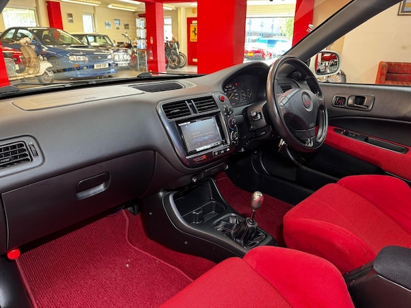 Used Honda Civic 2015 for sale - 76153079: Photo 29