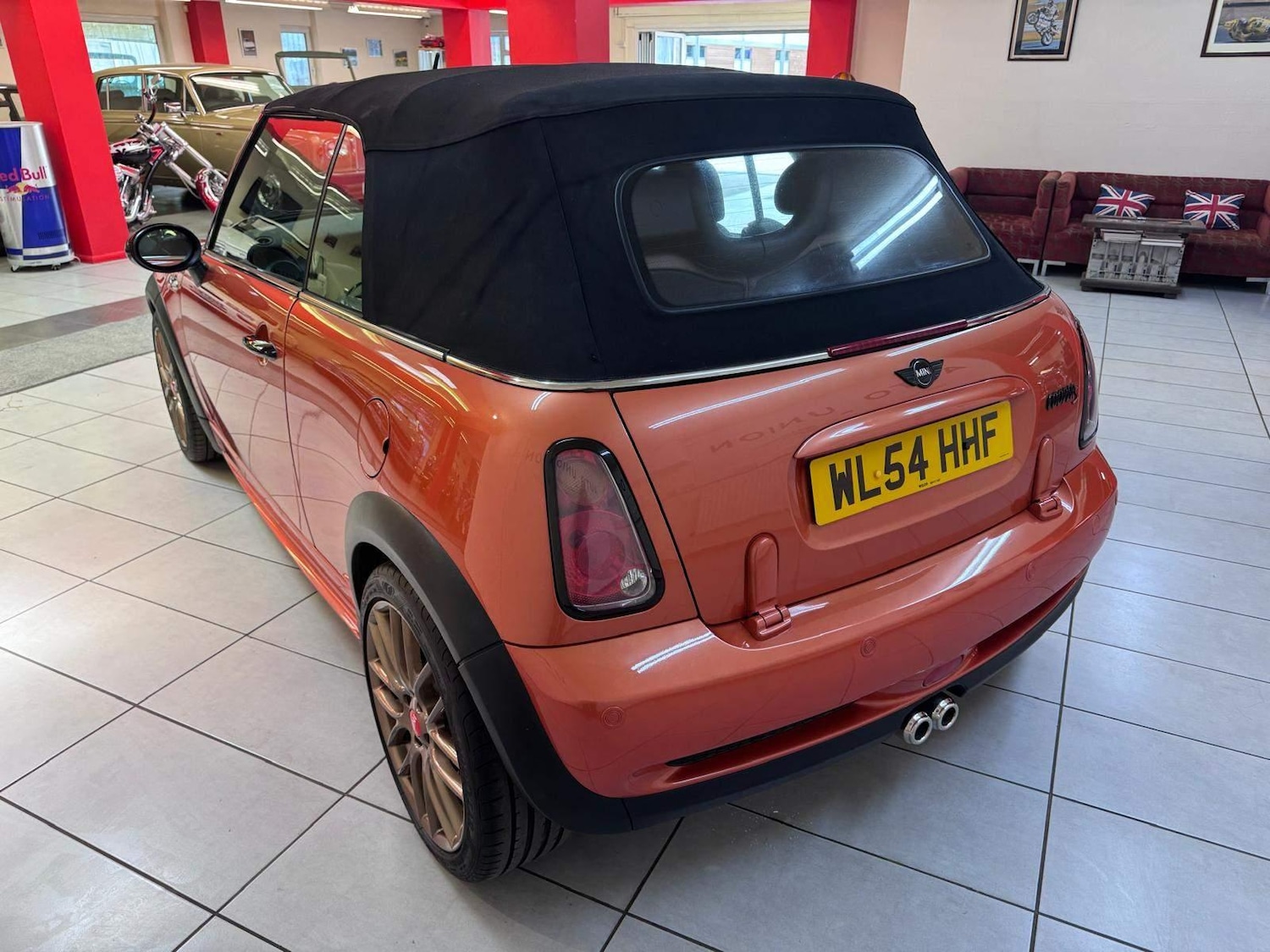Used MINI Convertible 2004 for sale - 76997595: Photo 16