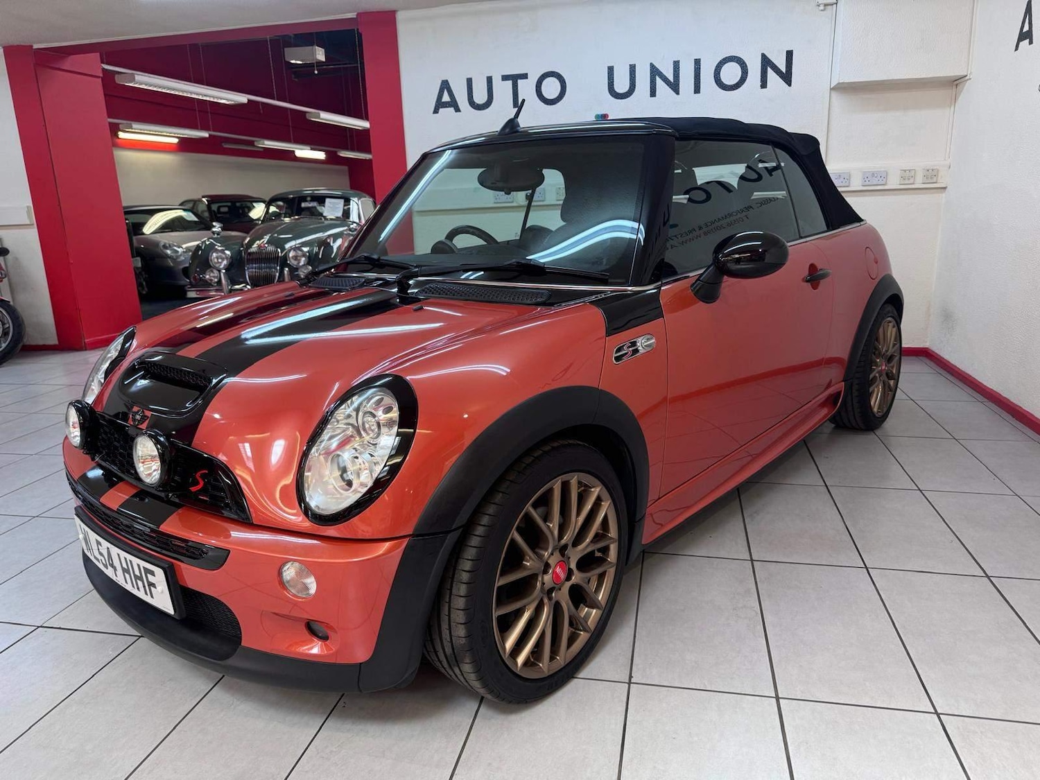 Used MINI Convertible 2004 for sale - 76997595: Photo 7