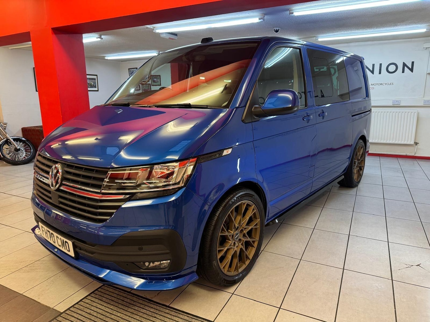Used Volkswagen Transporter 2021 for sale - 77344937: Photo 2