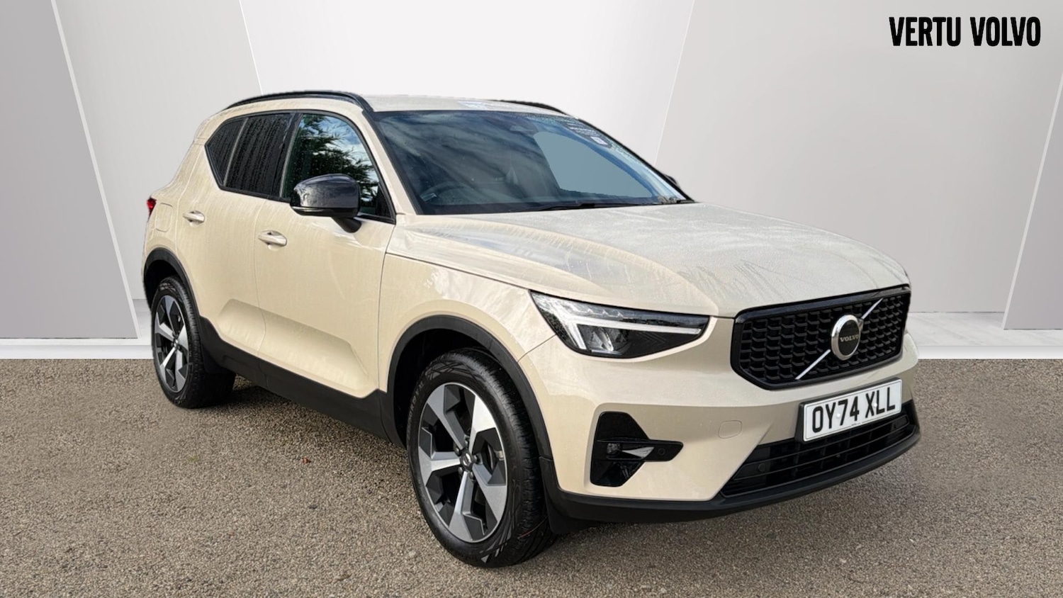 Used Volvo XC40 2024 for sale - 76653301: Photo 1