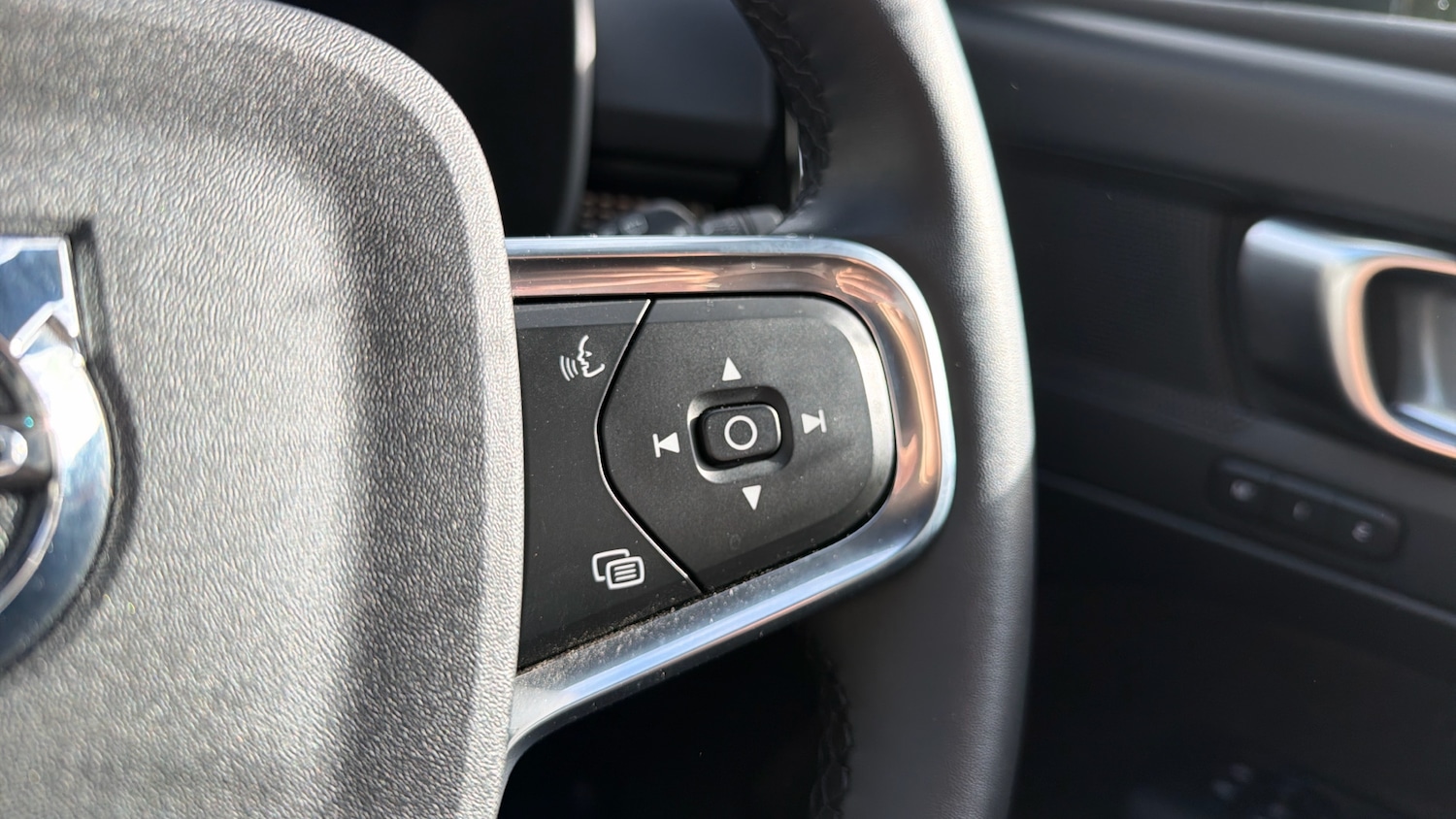 Used Volvo XC40 2024 for sale - 76653301: Photo 19