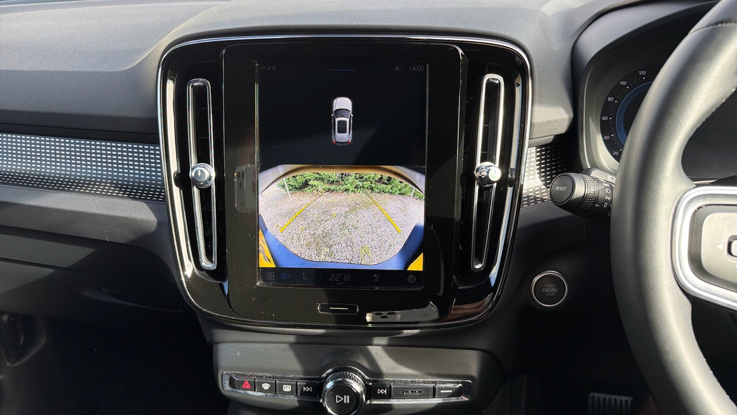 Used Volvo XC40 2024 for sale - 76653301: Photo 32