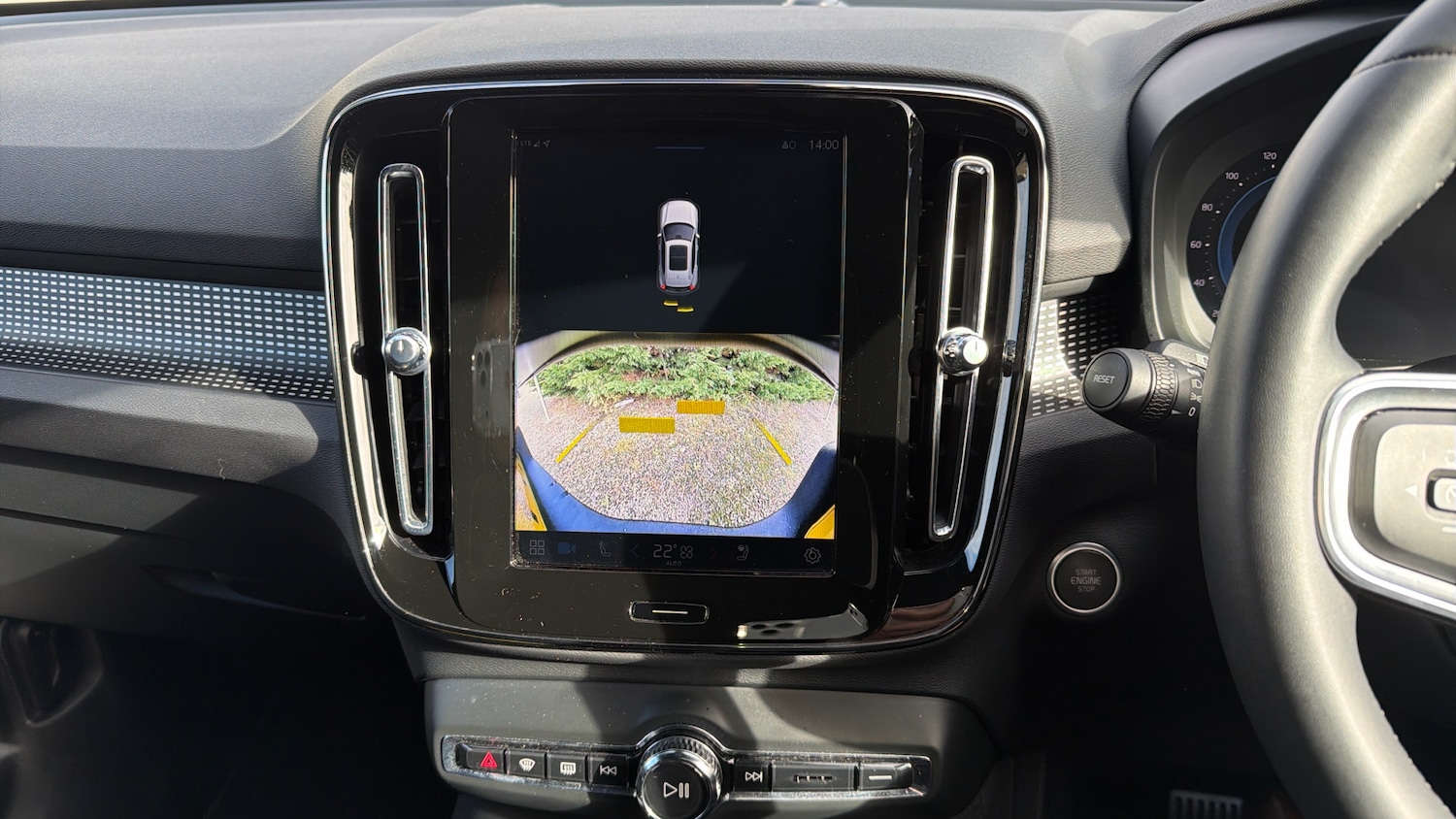 Used Volvo XC40 2024 for sale - 76653301: Photo 36