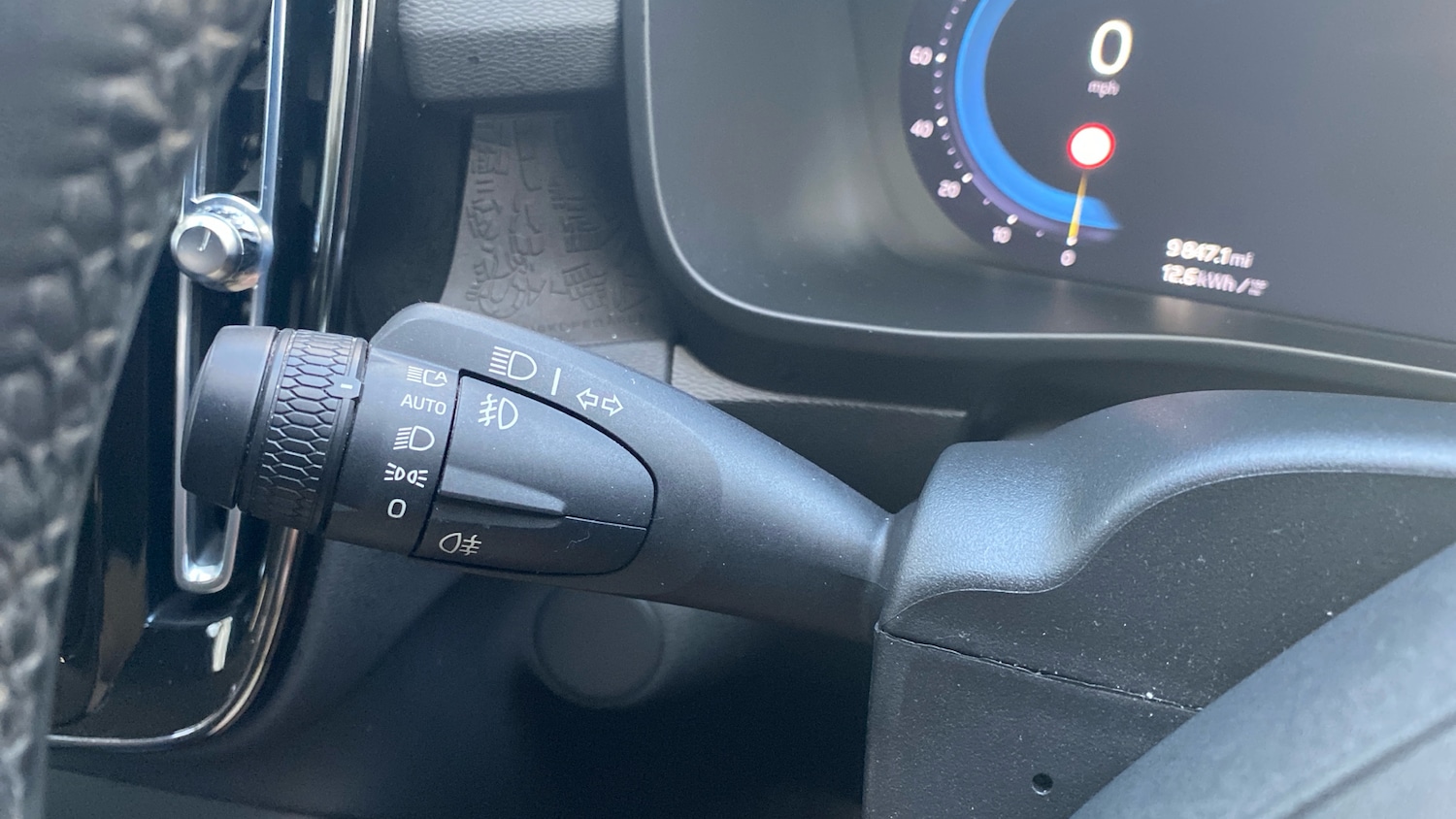 Used Volvo XC40 2022 for sale - 76763090: Photo 19