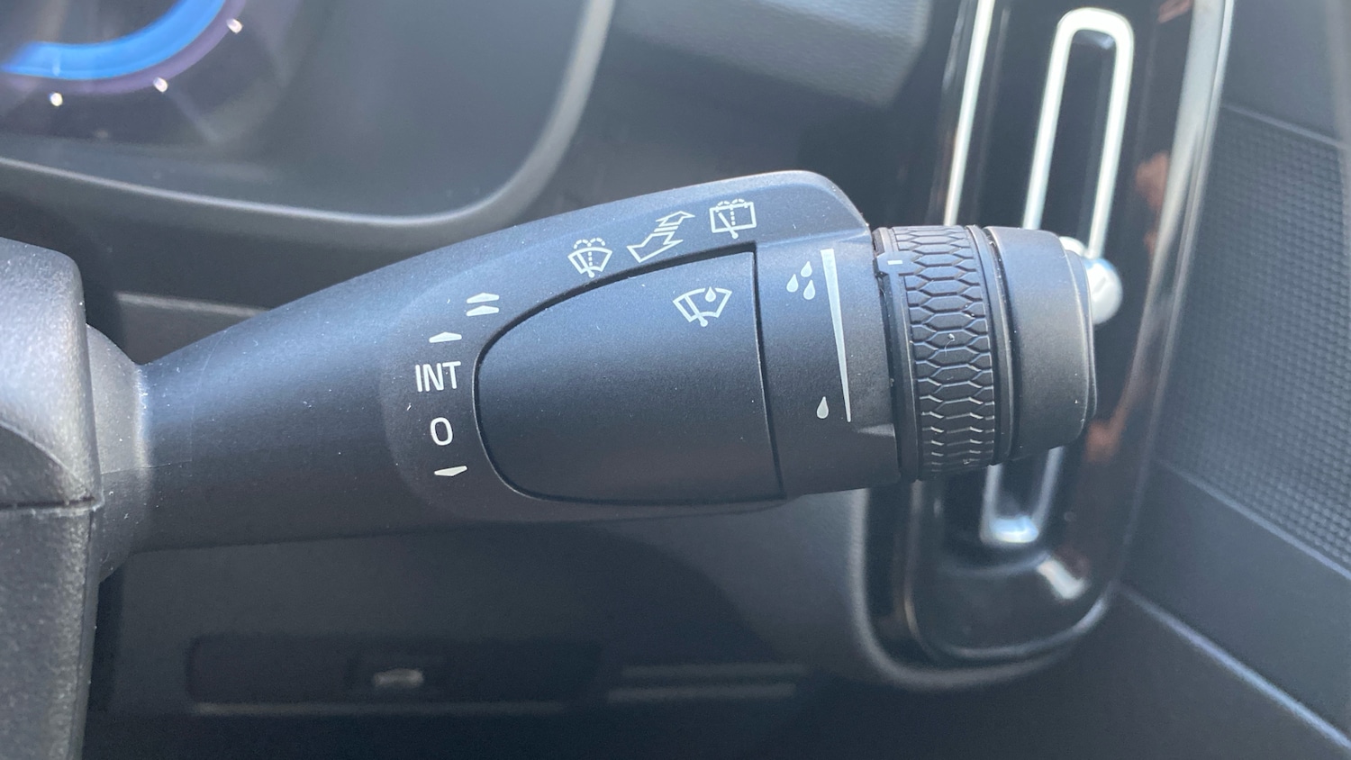 Used Volvo XC40 2022 for sale - 76763090: Photo 22