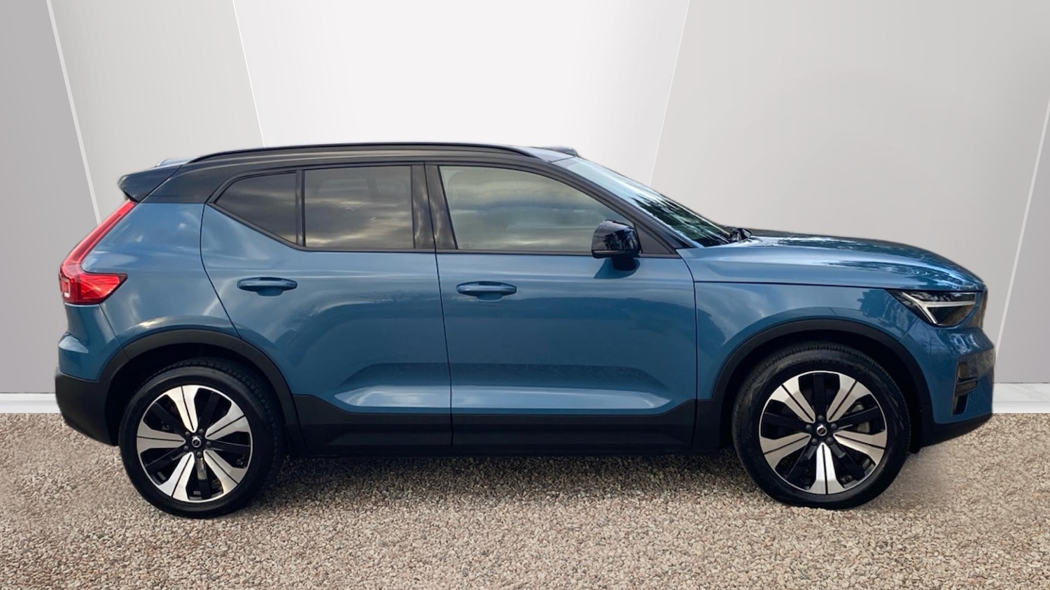 Used Volvo XC40 2022 for sale - 76763090: Photo 3