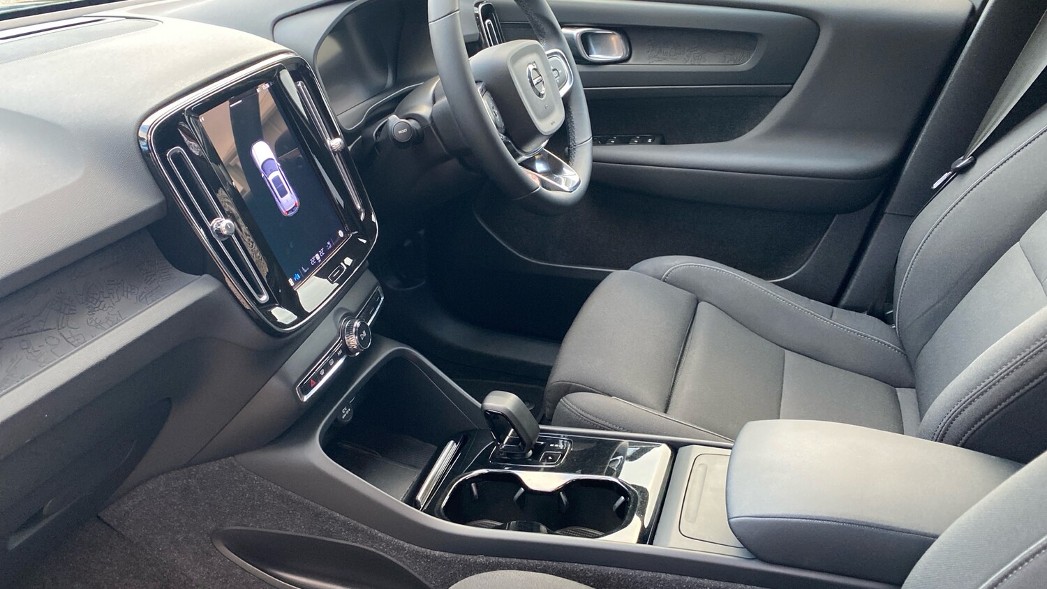 Used Volvo XC40 2022 for sale - 76763090: Photo 43