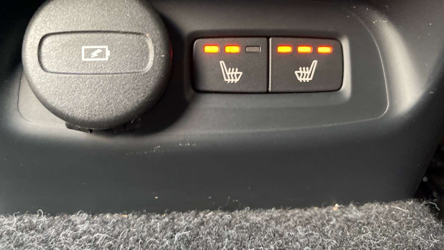 Used Volvo XC40 2022 for sale - 76763090: Photo 45