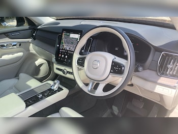 Used Volvo XC90 2024 for sale - 79421635: Photo
