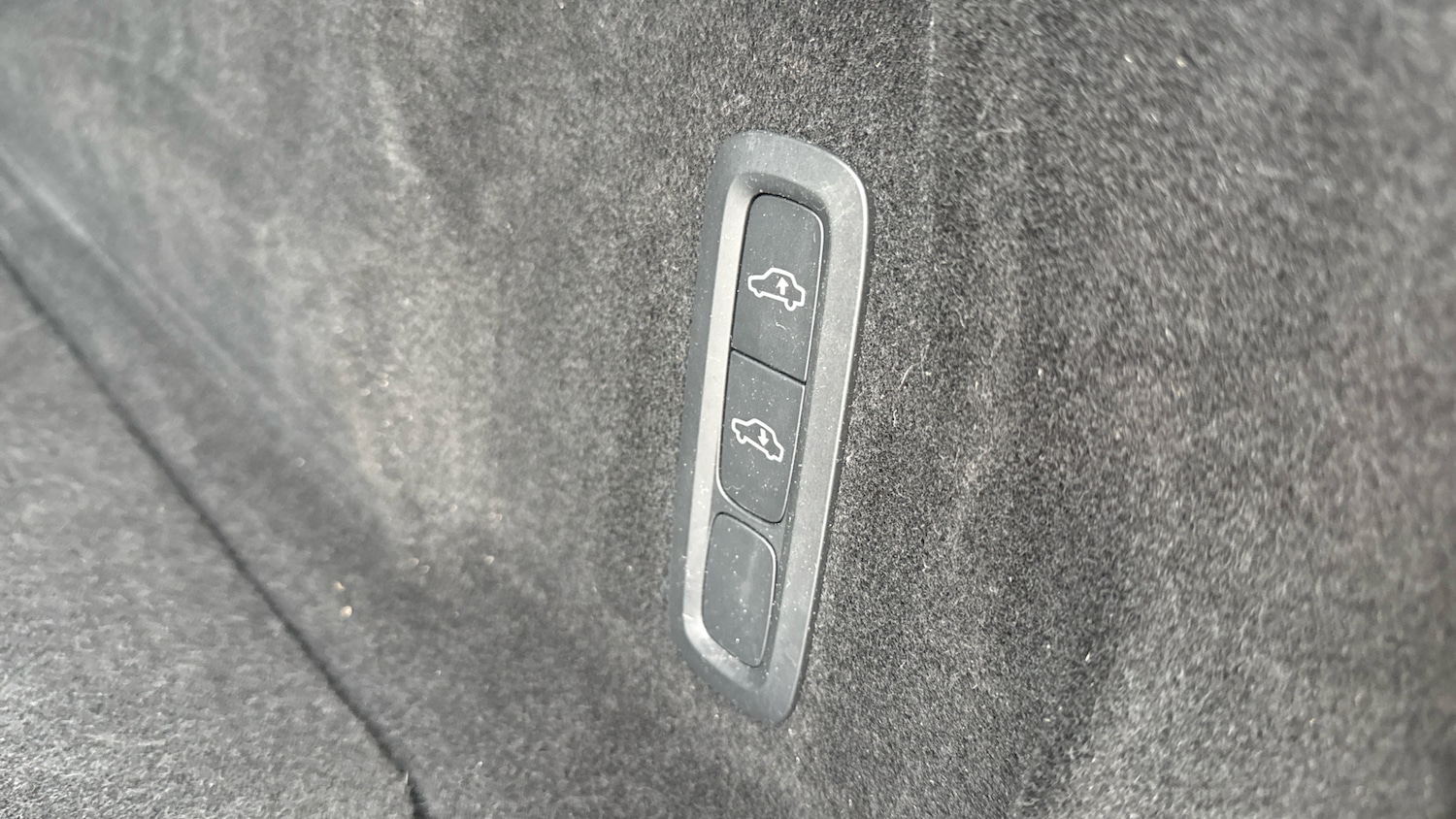 Used Volvo XC60 2022 for sale - 77336449: Photo 38