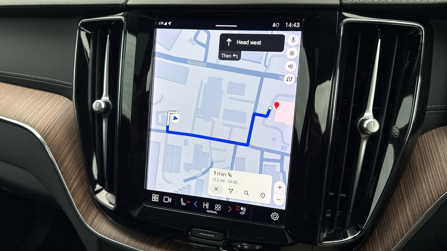 Used Volvo XC60 2022 for sale - 77336449: Photo 45