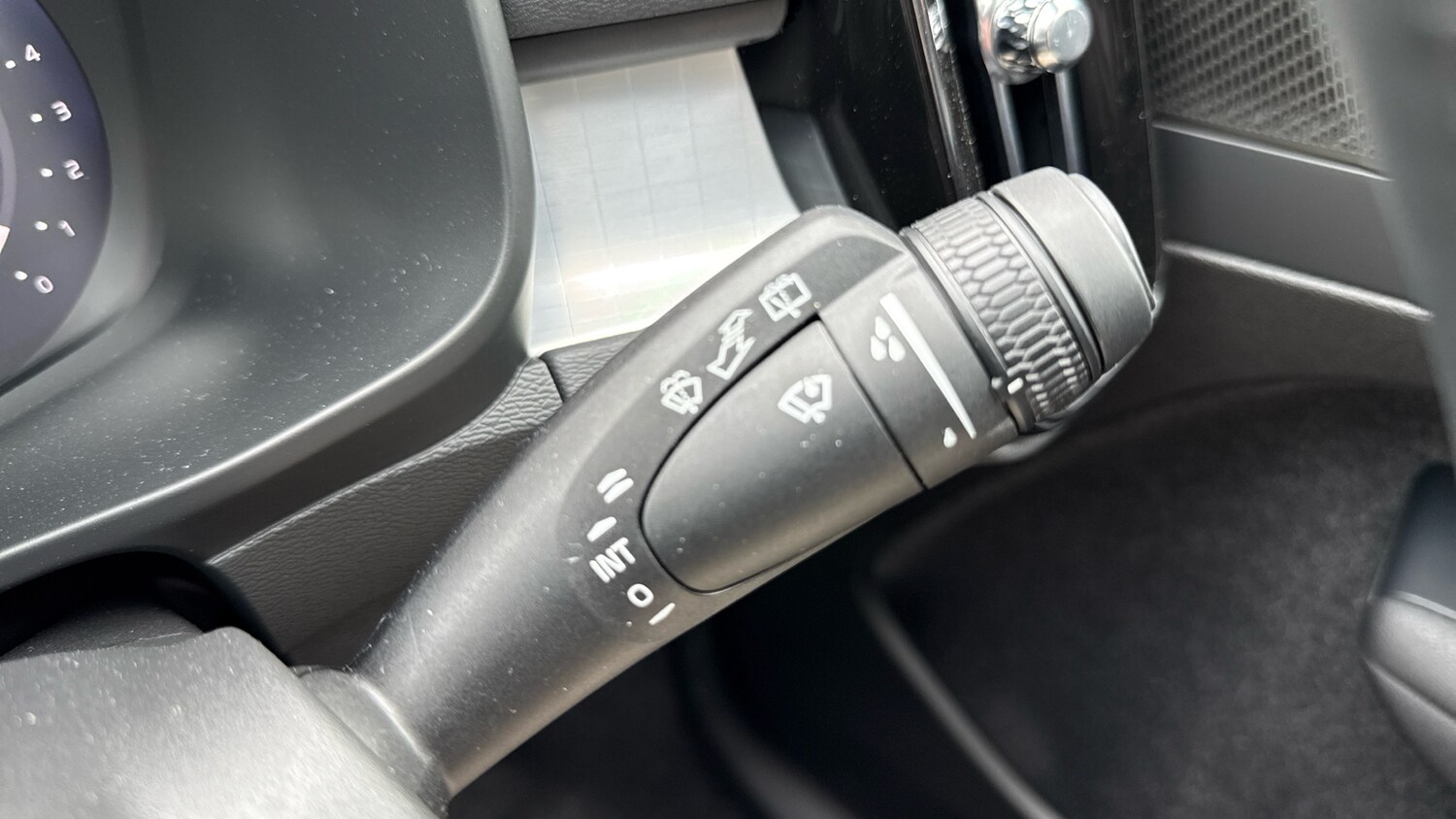 Used Volvo XC40 2025 for sale - 76653298: Photo 25