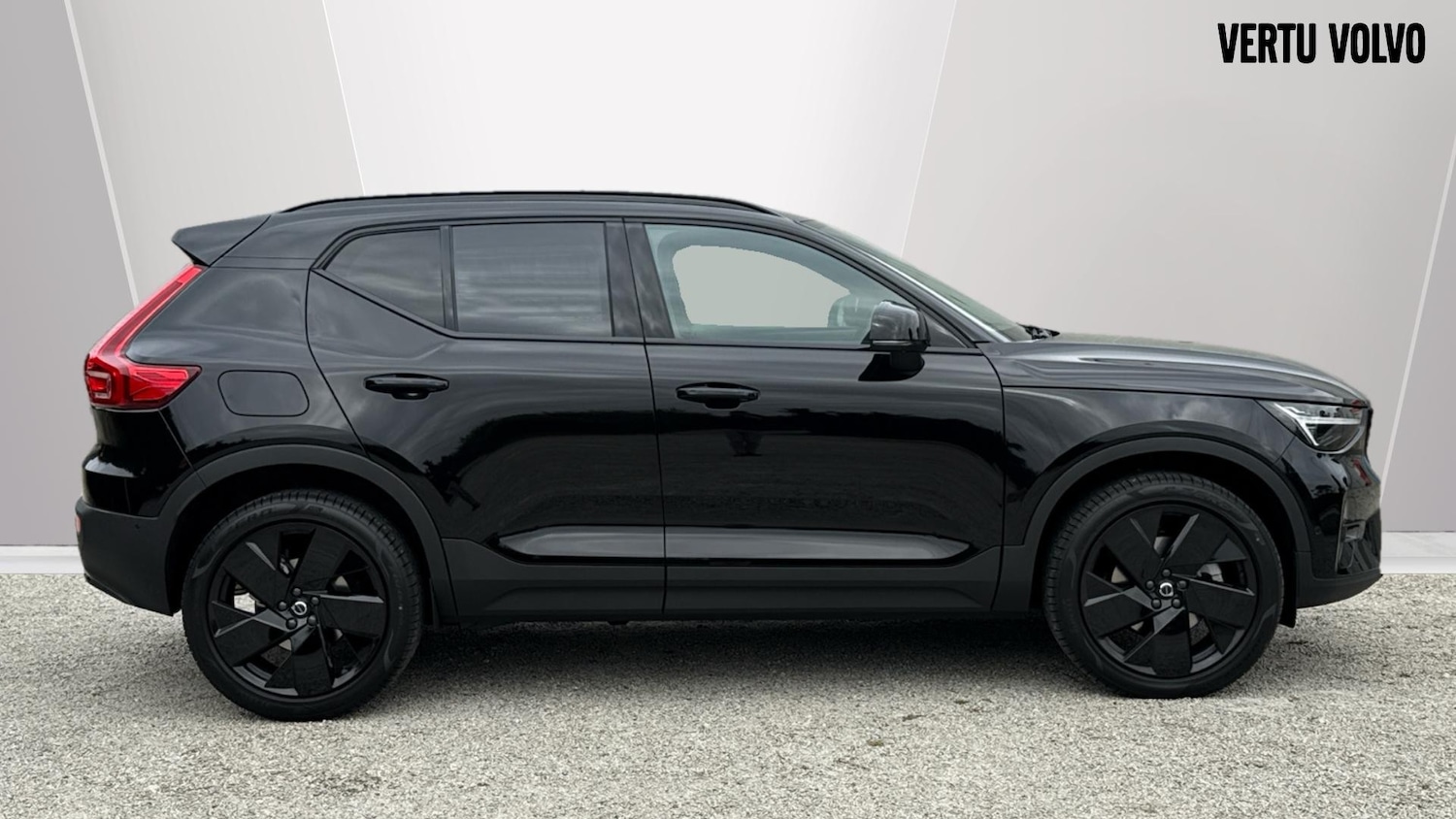 Used Volvo XC40 2025 for sale - 76653298: Photo 3