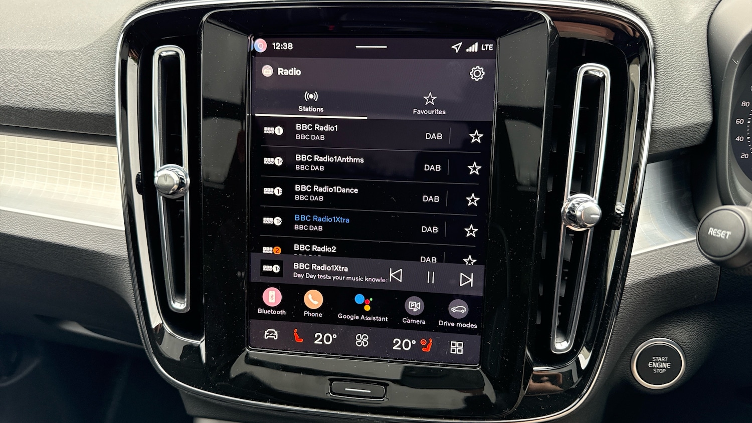 Used Volvo XC40 2025 for sale - 76653298: Photo 30