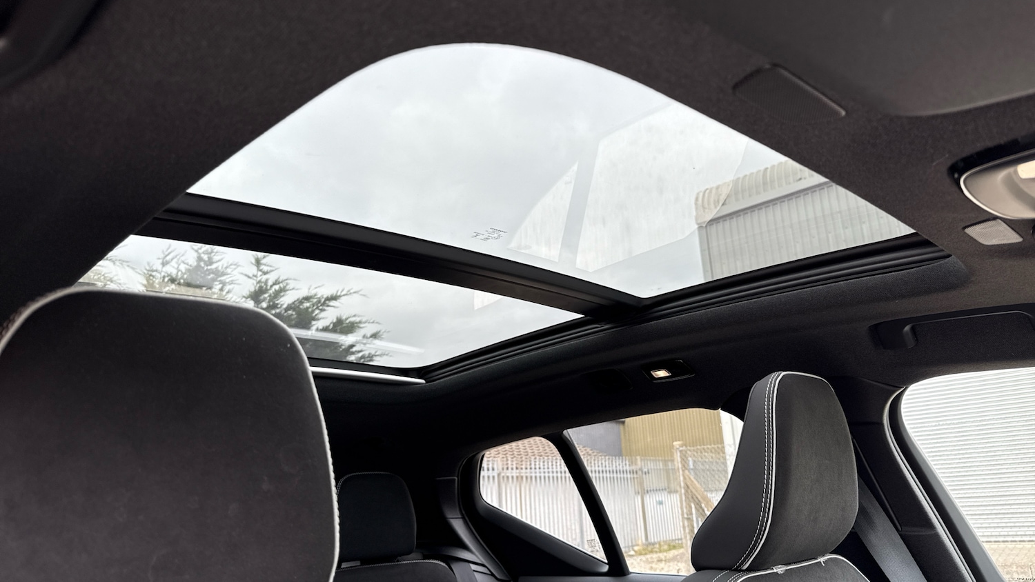 Used Volvo XC40 2025 for sale - 76653298: Photo 39