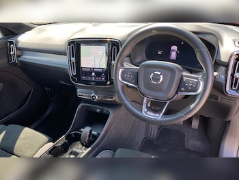 Used Volvo XC40 2024 for sale - 79277415: Photo
