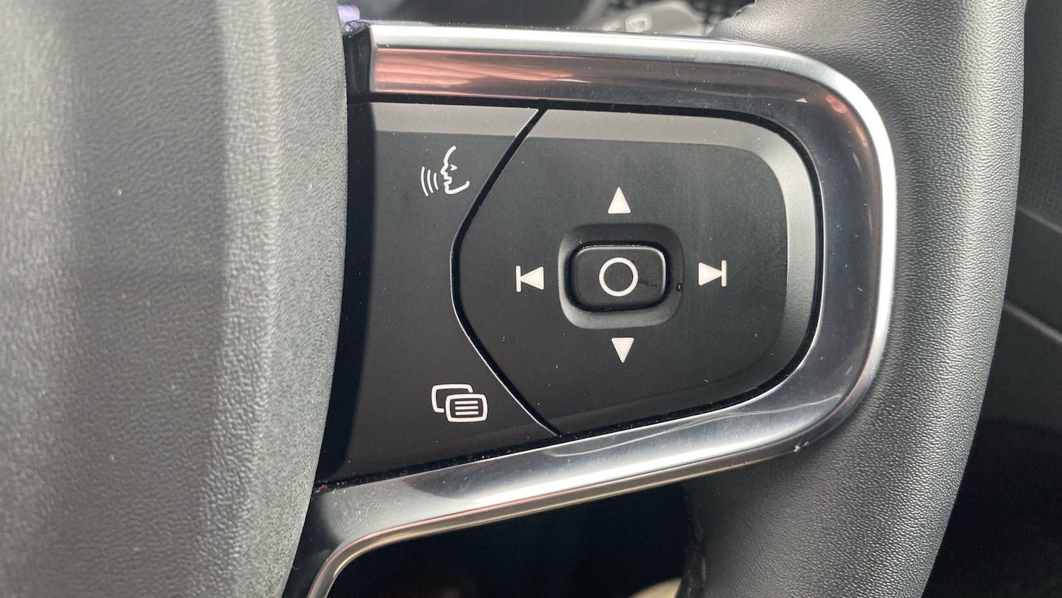 Used Volvo XC40 2021 for sale - 75960161: Photo 19