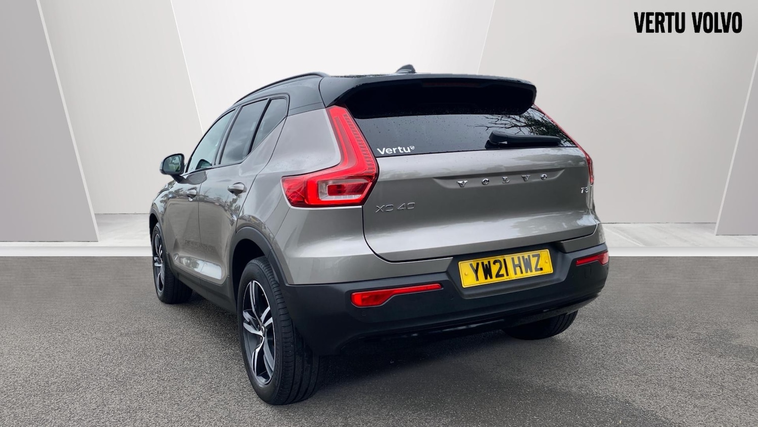 Used Volvo XC40 2021 for sale - 75960161: Photo 2