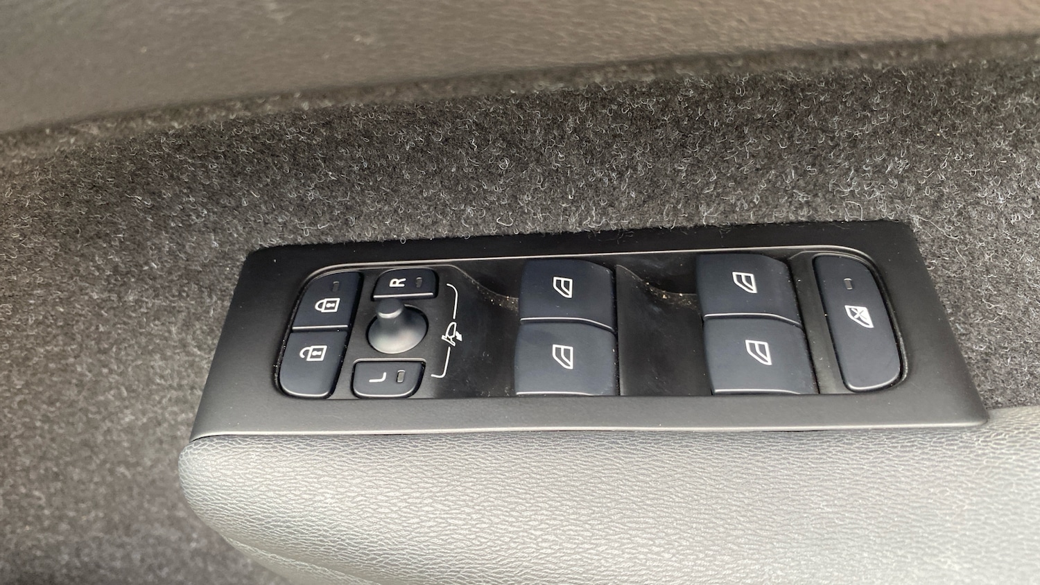 Used Volvo XC40 2021 for sale - 75960161: Photo 28