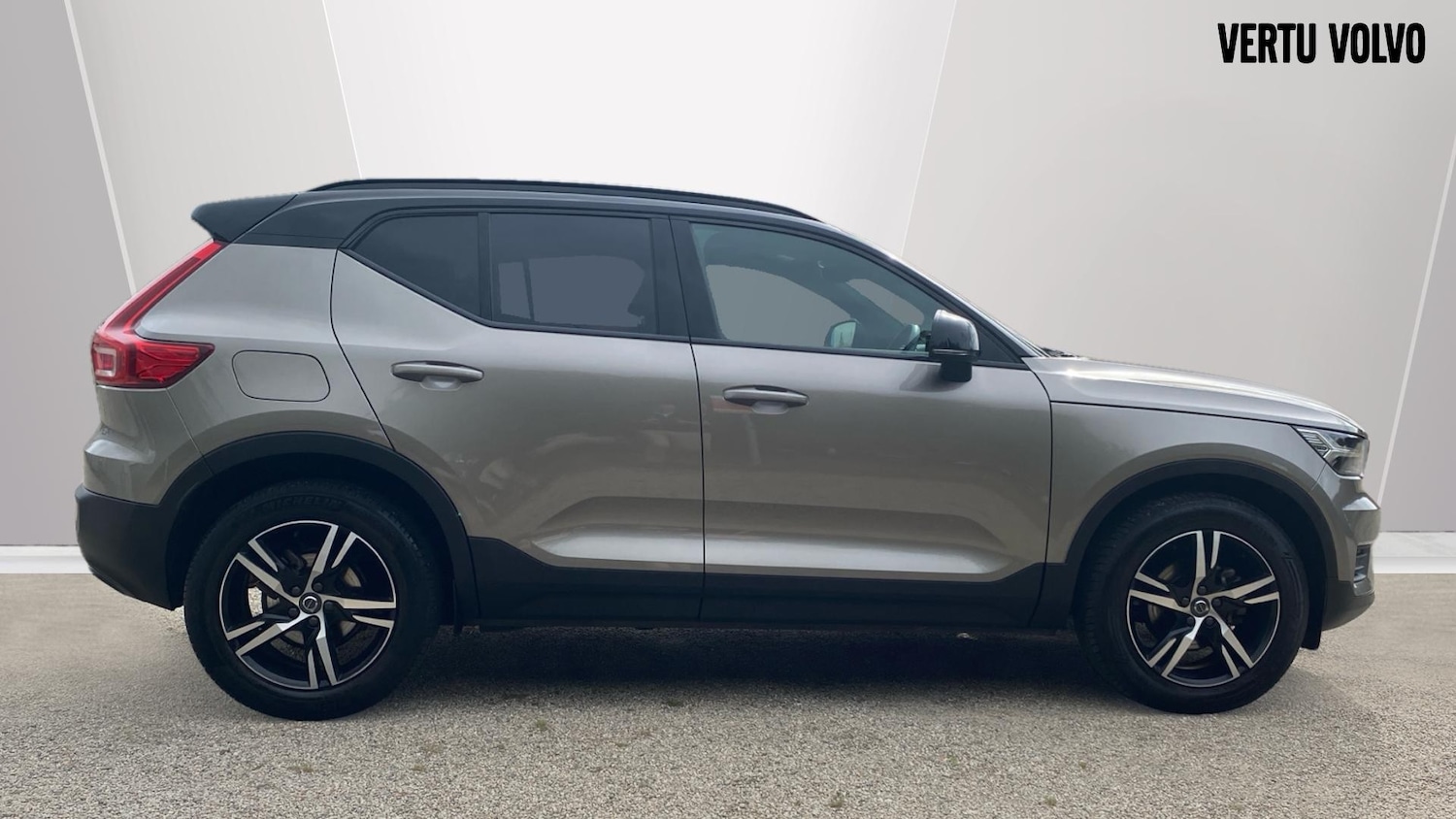Used Volvo XC40 2021 for sale - 75960161: Photo 3