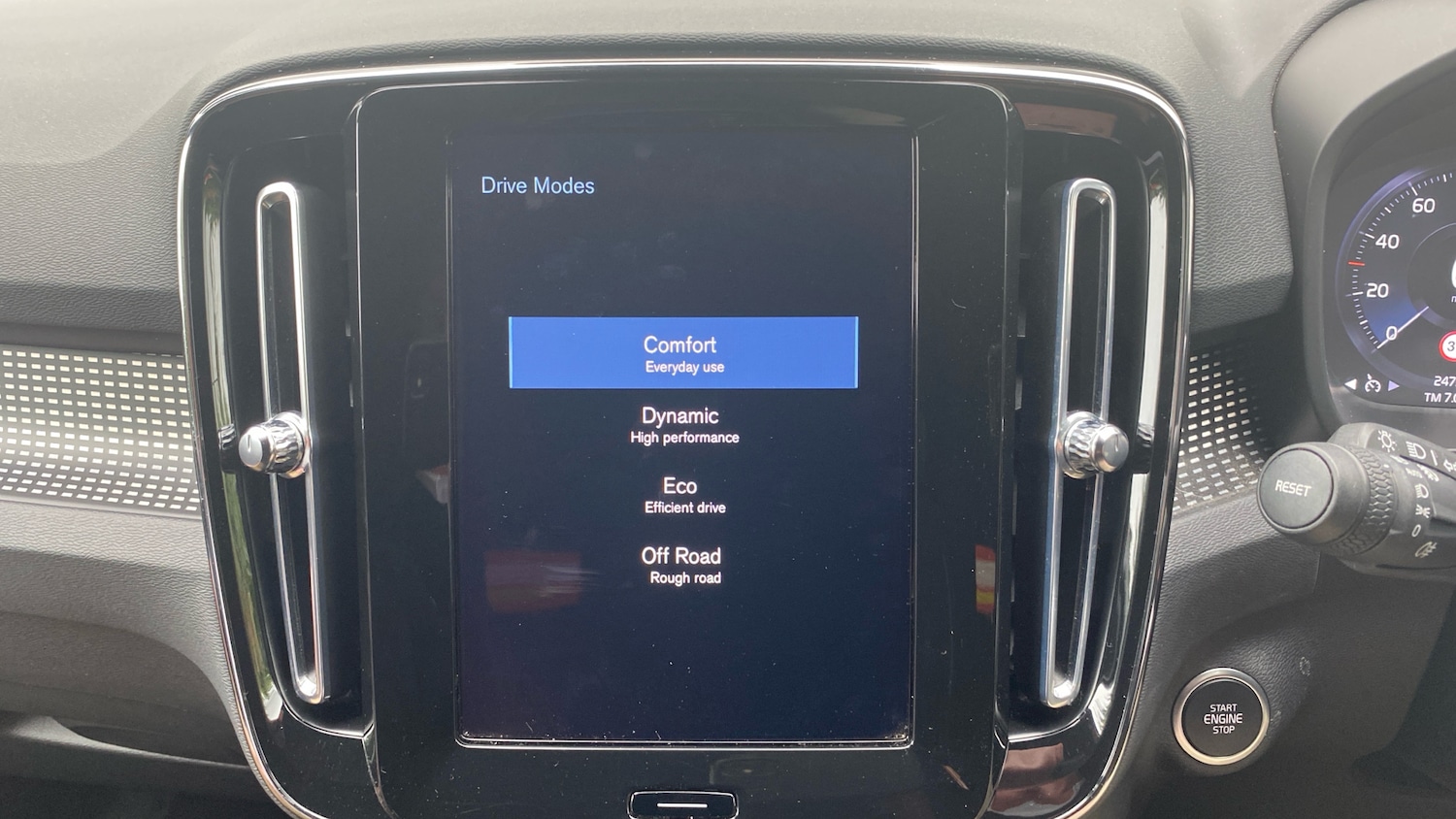 Used Volvo XC40 2021 for sale - 75960161: Photo 34