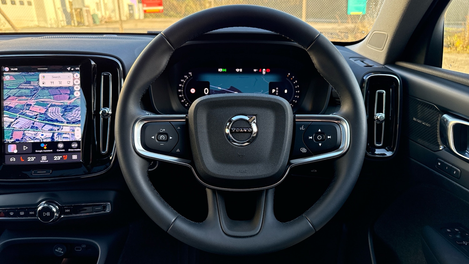 Used Volvo XC40 2025 for sale - 76653335: Photo 10