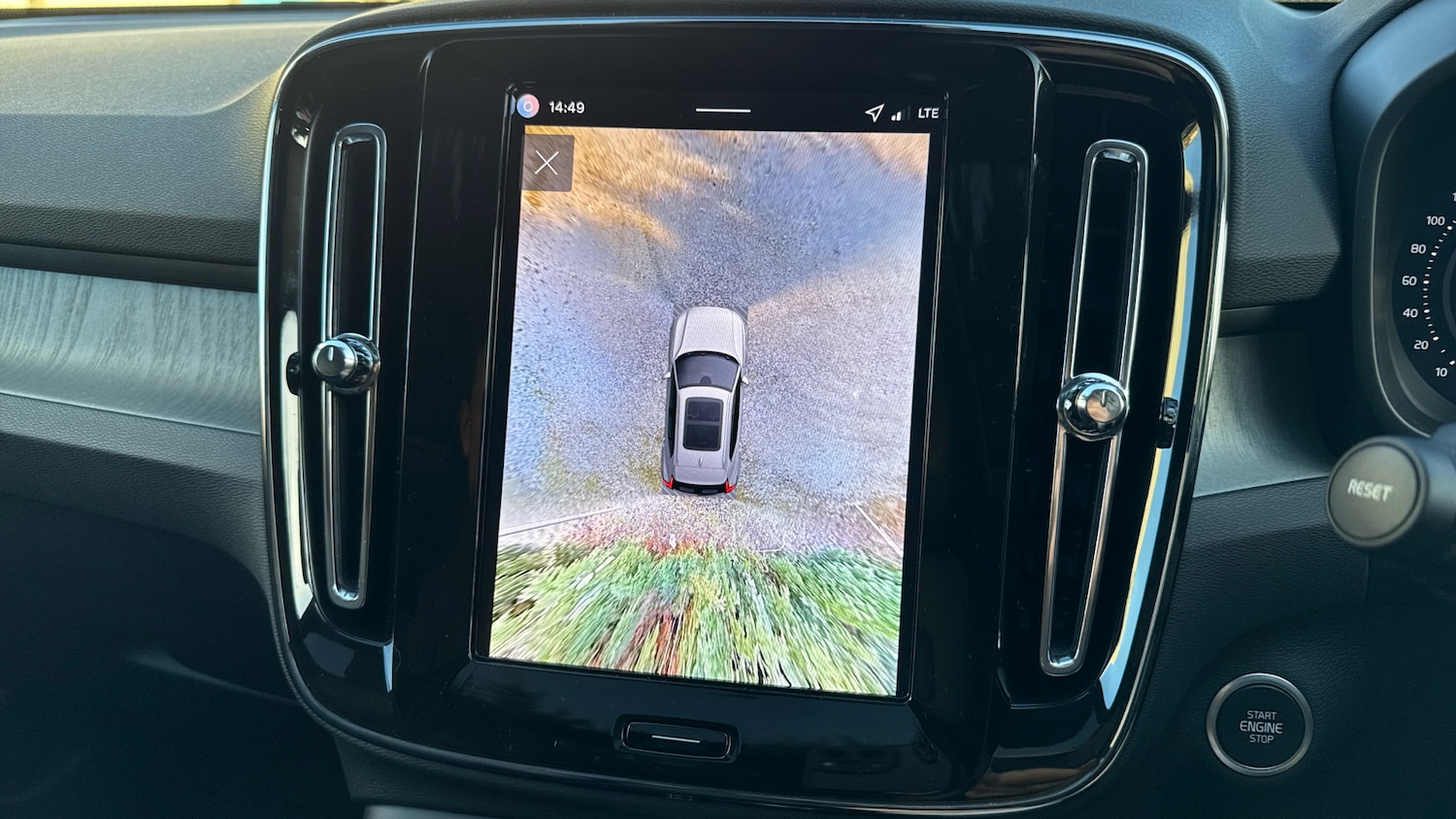 Used Volvo XC40 2025 for sale - 76653335: Photo 18