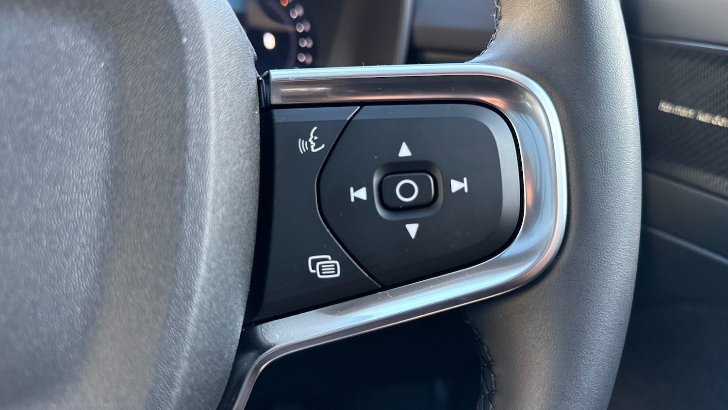 Used Volvo XC40 2025 for sale - 76653335: Photo 21