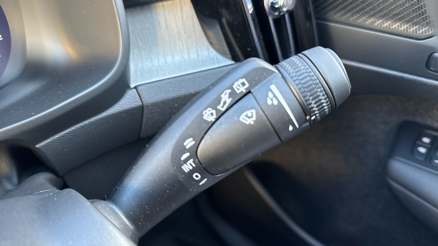 Used Volvo XC40 2025 for sale - 76653335: Photo 22