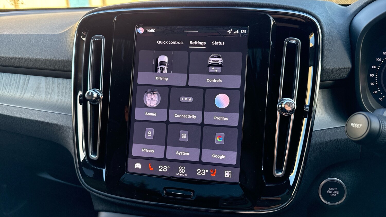 Used Volvo XC40 2025 for sale - 76653335: Photo 36