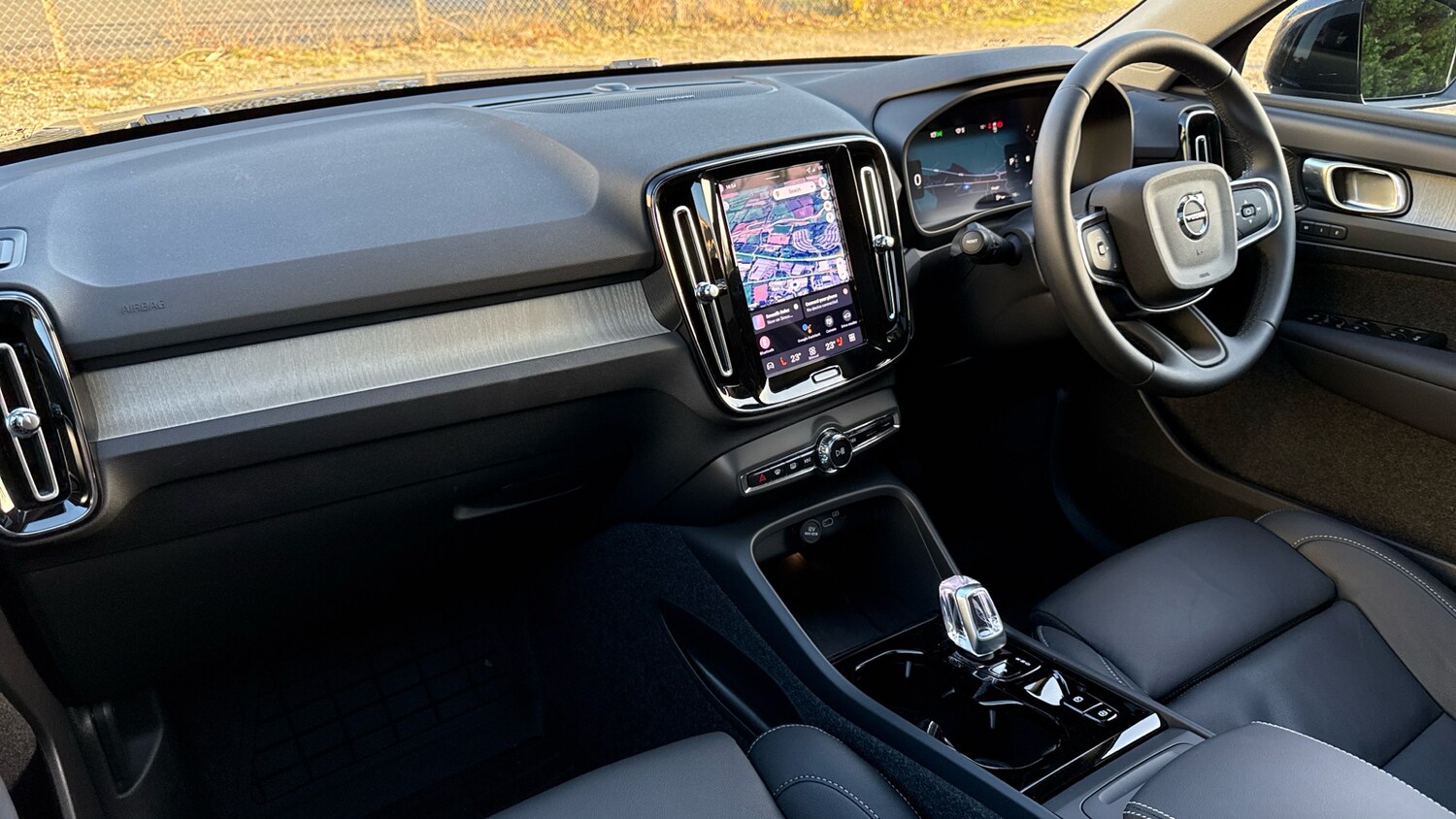 Used Volvo XC40 2025 for sale - 76653335: Photo 42