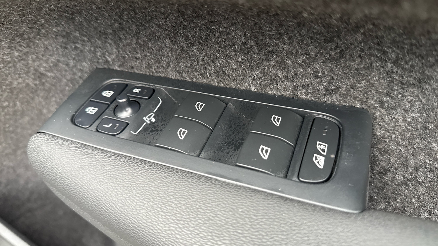 Used Volvo XC40 2024 for sale - 76722714: Photo 24