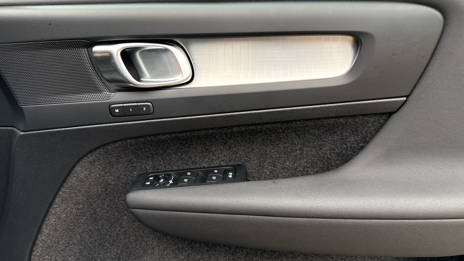 Used Volvo XC40 2024 for sale - 76722714: Photo 29