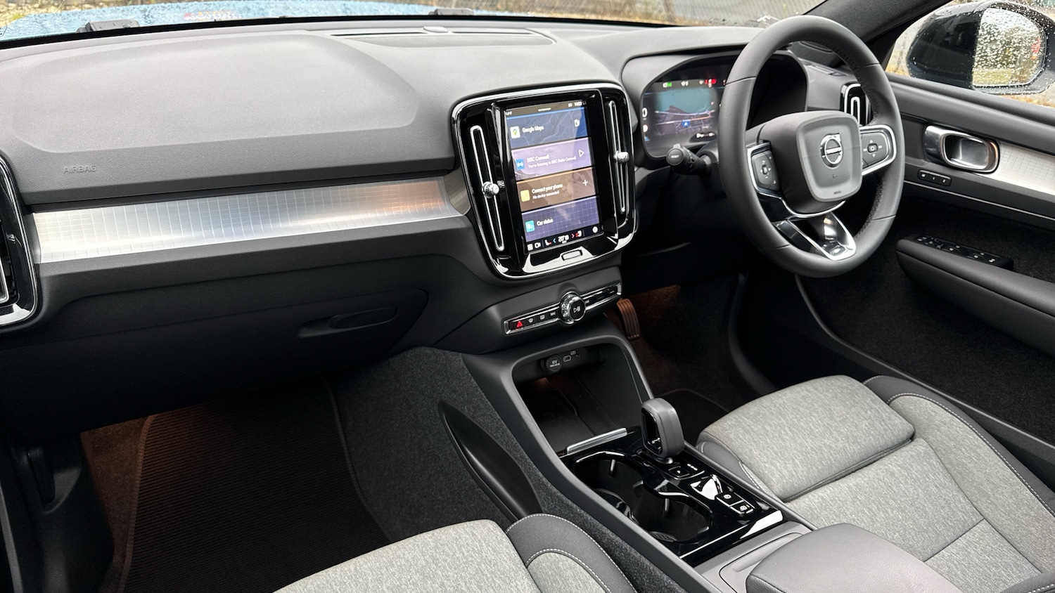 Used Volvo XC40 2024 for sale - 76722714: Photo 42