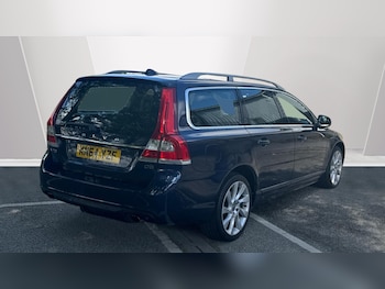 Used Volvo V70 2014 for sale - 78325253: Photo