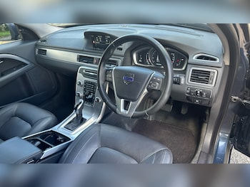Used Volvo V70 2014 for sale - 78325253: Photo
