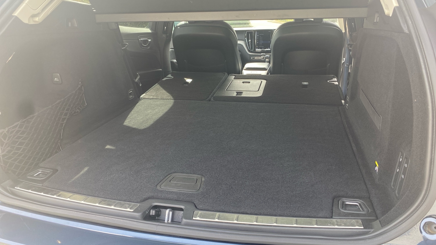 Used Volvo XC60 2018 for sale - 75931850: Photo 17