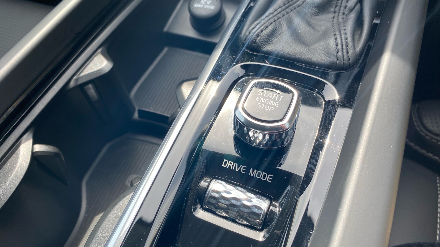 Used Volvo XC60 2018 for sale - 75931850: Photo 23