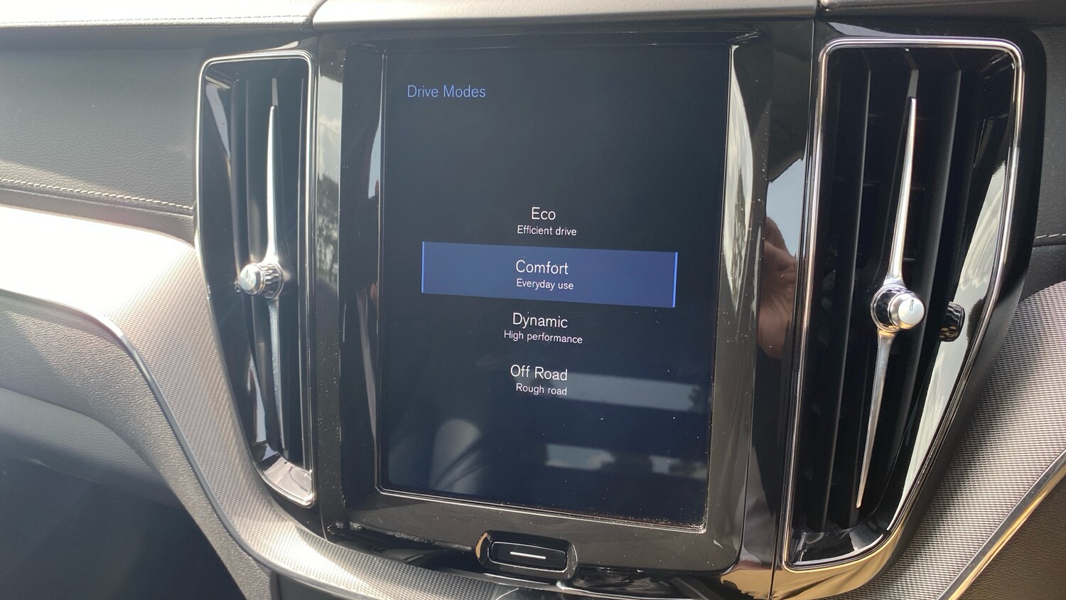 Used Volvo XC60 2018 for sale - 75931850: Photo 34