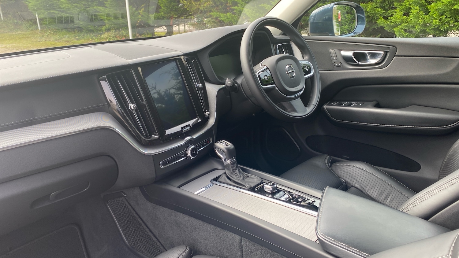 Used Volvo XC60 2018 for sale - 75931850: Photo 4