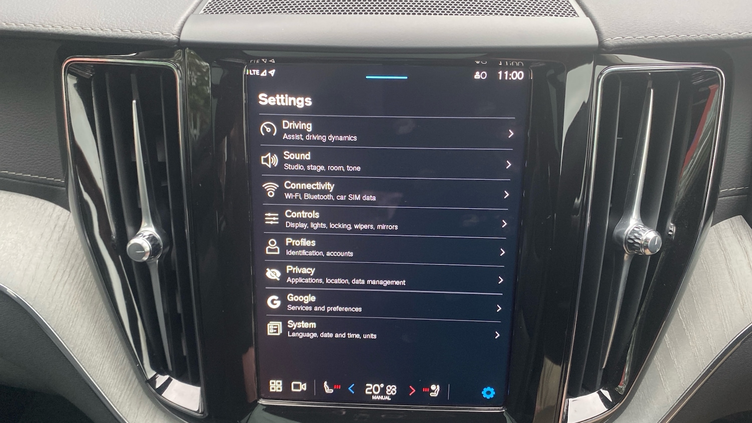 Used Volvo XC60 2025 for sale - 76653304: Photo 21