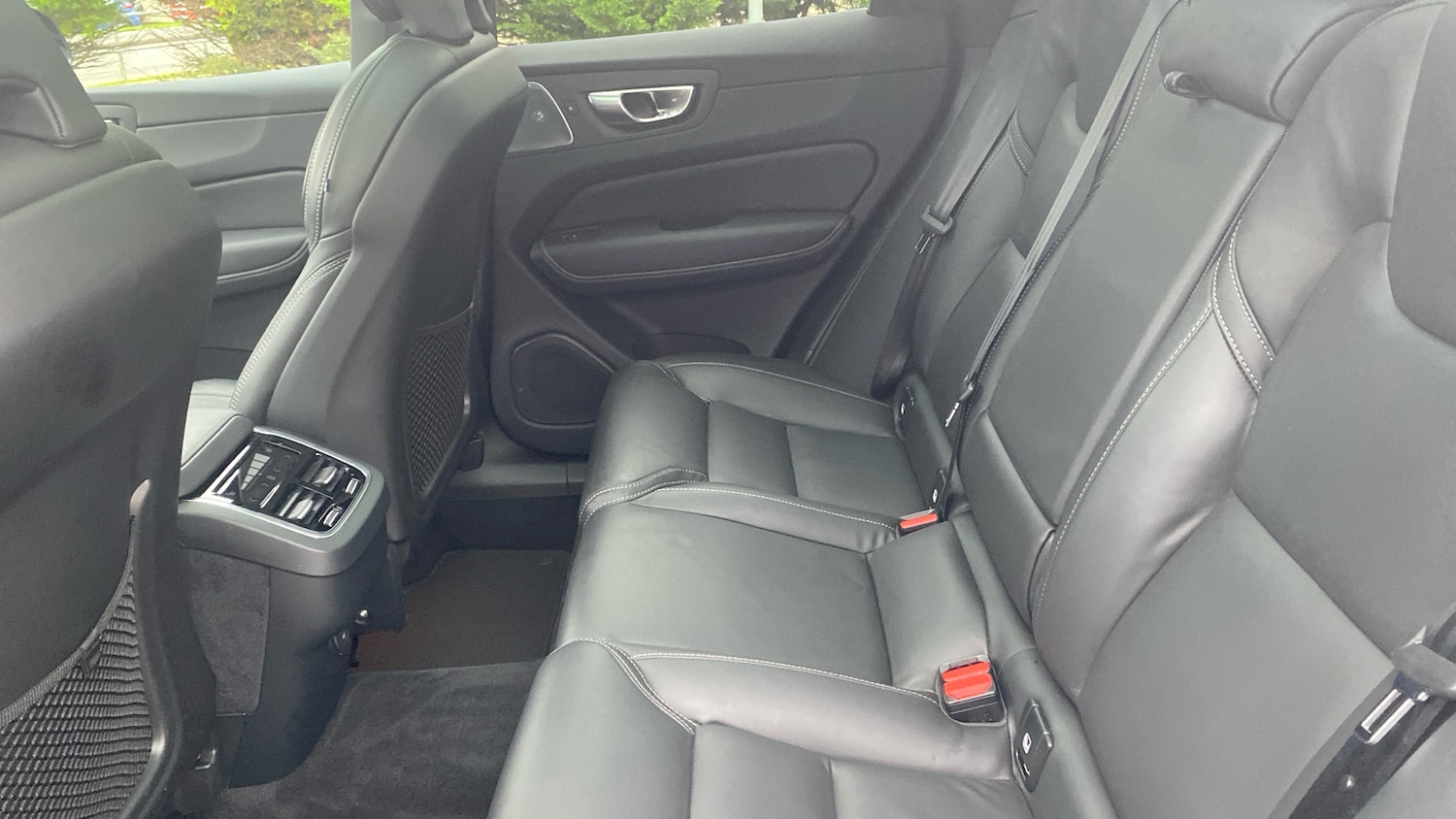 Used Volvo XC60 2025 for sale - 76653304: Photo 33