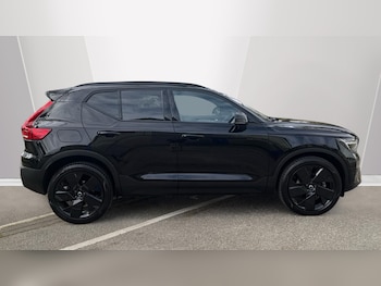 Used Volvo XC40 2025 for sale - 78045419: Photo