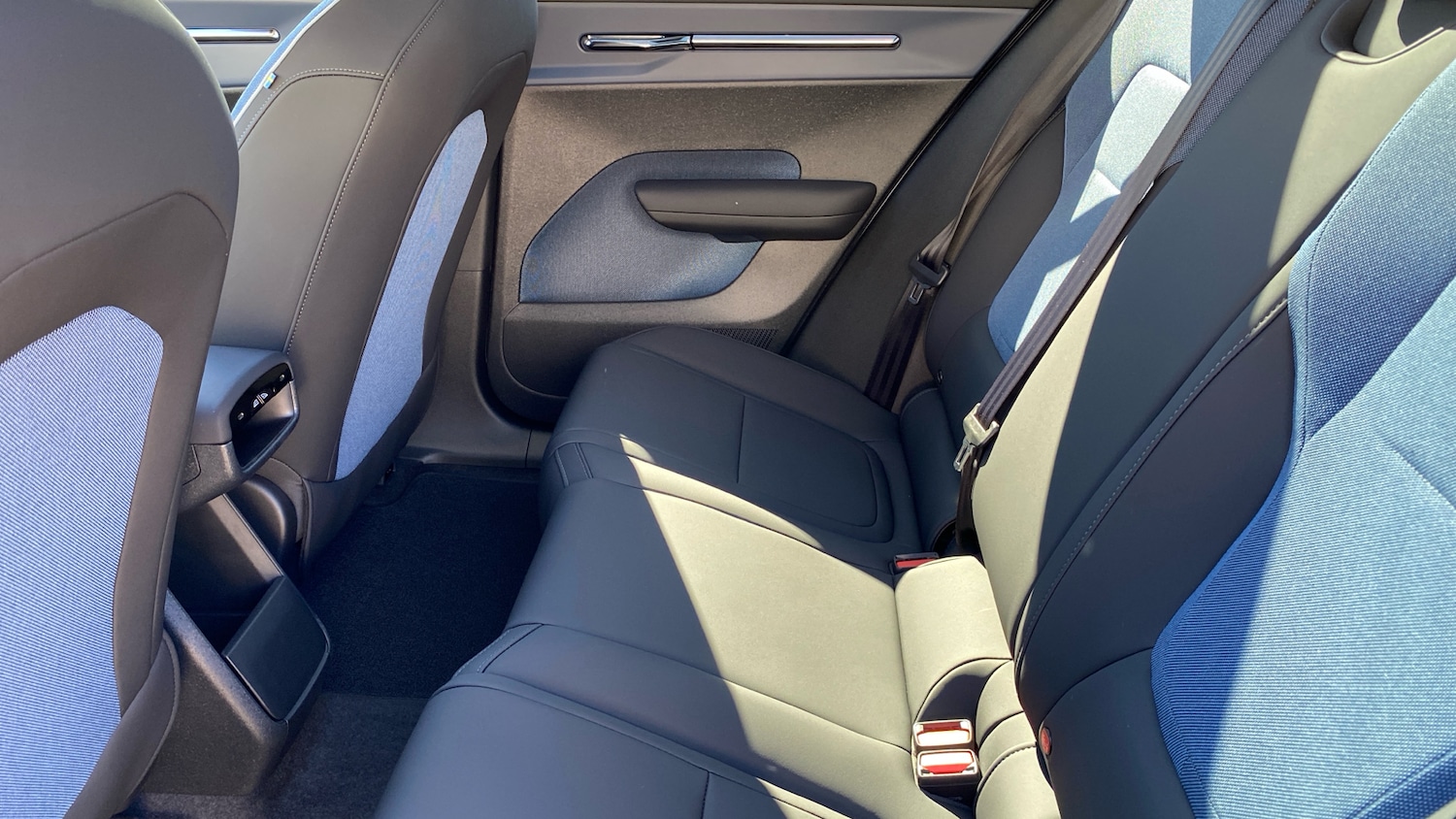 Used Volvo EX30 2025 for sale - 76037504: Photo 10