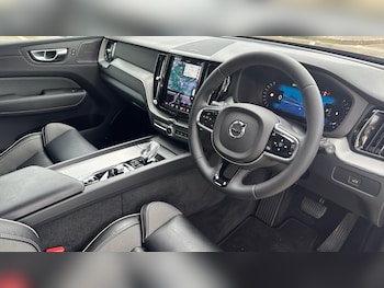 Used Volvo XC60 2023 for sale - 78045421: Photo